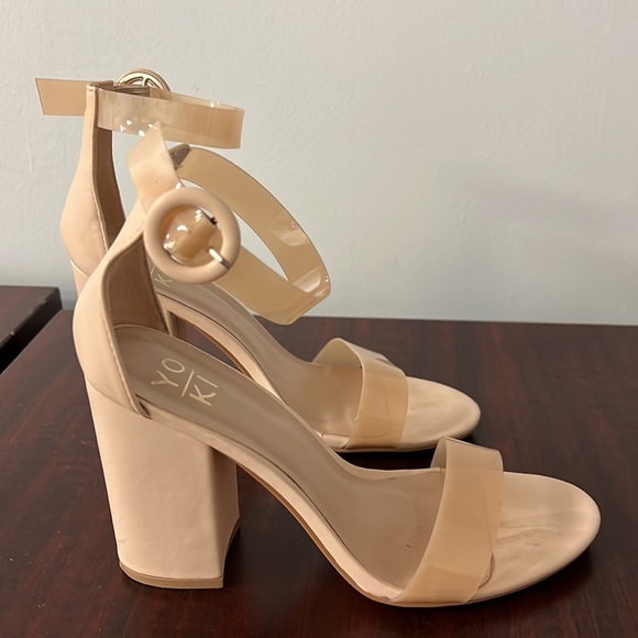 Shoes - Picture 2 of 4